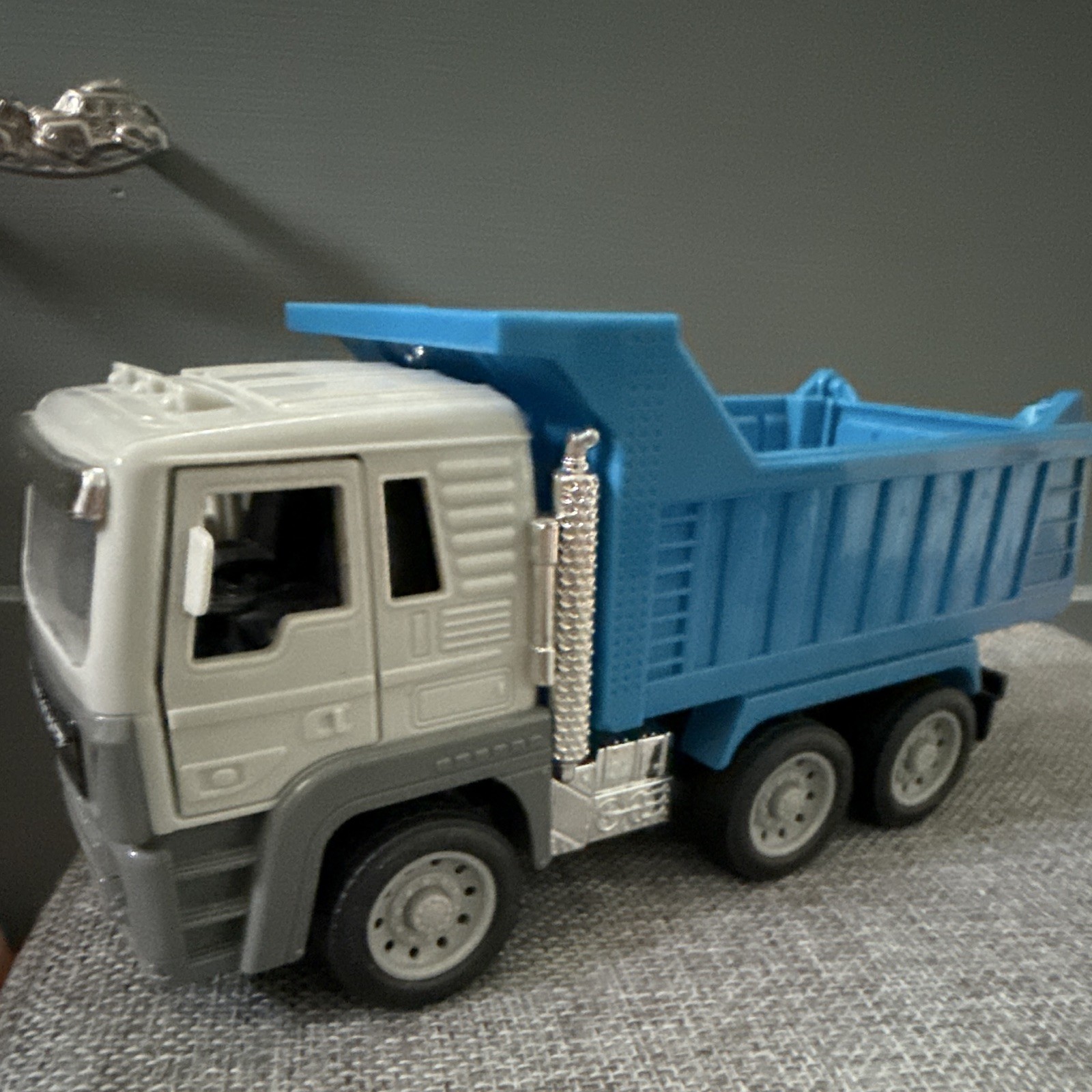 DRIVEN Dump Truck Construction Vehicle Plastic Gray Cab Blue Dump Bed
