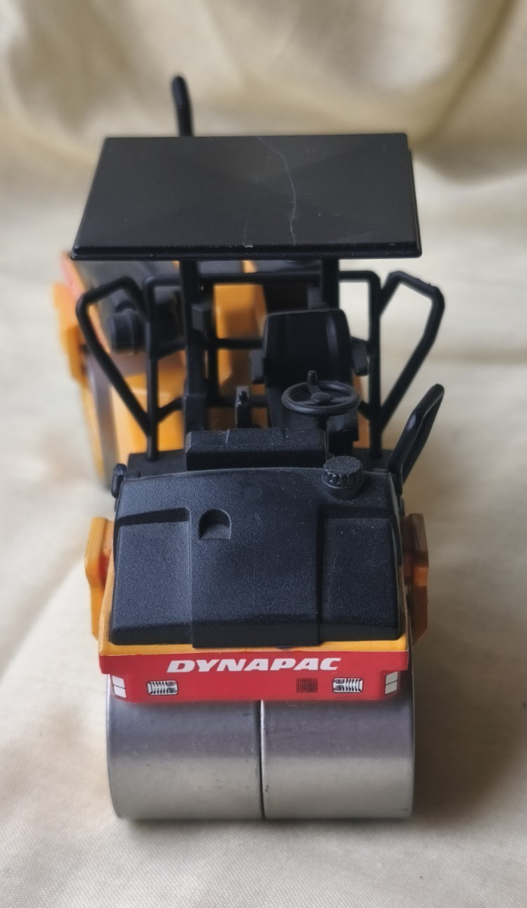 JOAL CC232 1:35 DYNAPAC RAMMER
