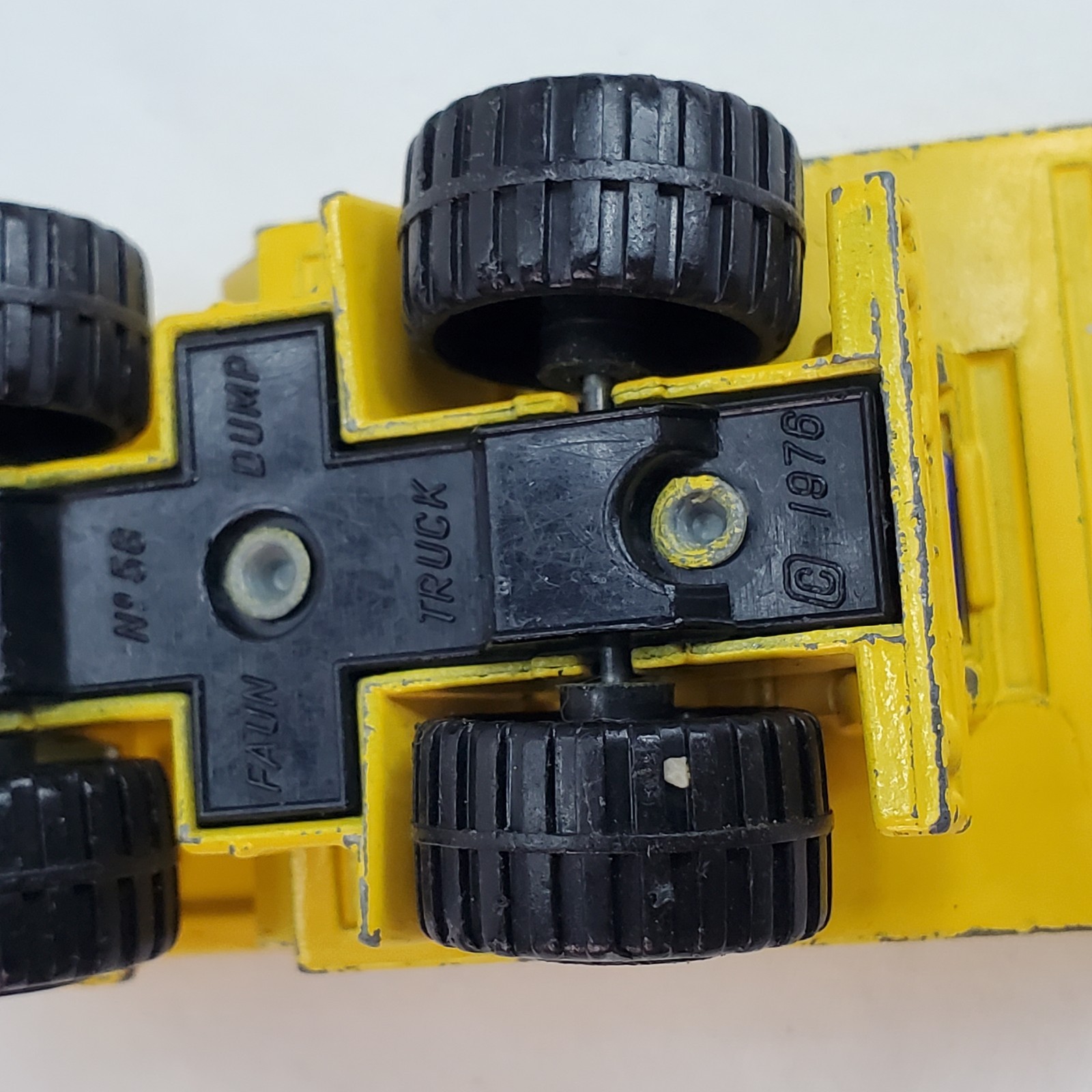 Vintage 1976 Matchbox Lesney Superfast #58 Faun Dump Truck Die-Cast Yellow ROUGH