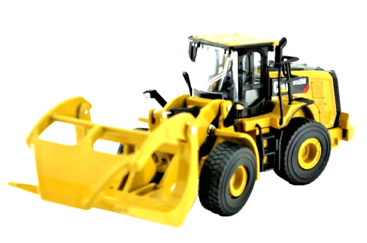 Caterpillar 950m Wheel Loader with fork General purpose diecast 1:64 Scale