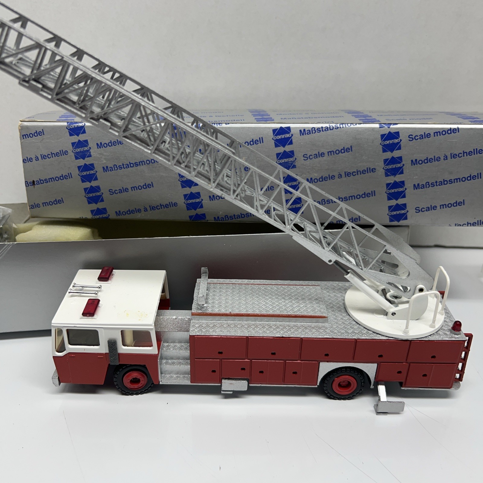 Conrad 5502 Aerial Hook Ladder Fire Truck Engine Collector Toy 1/50 W Germany FD