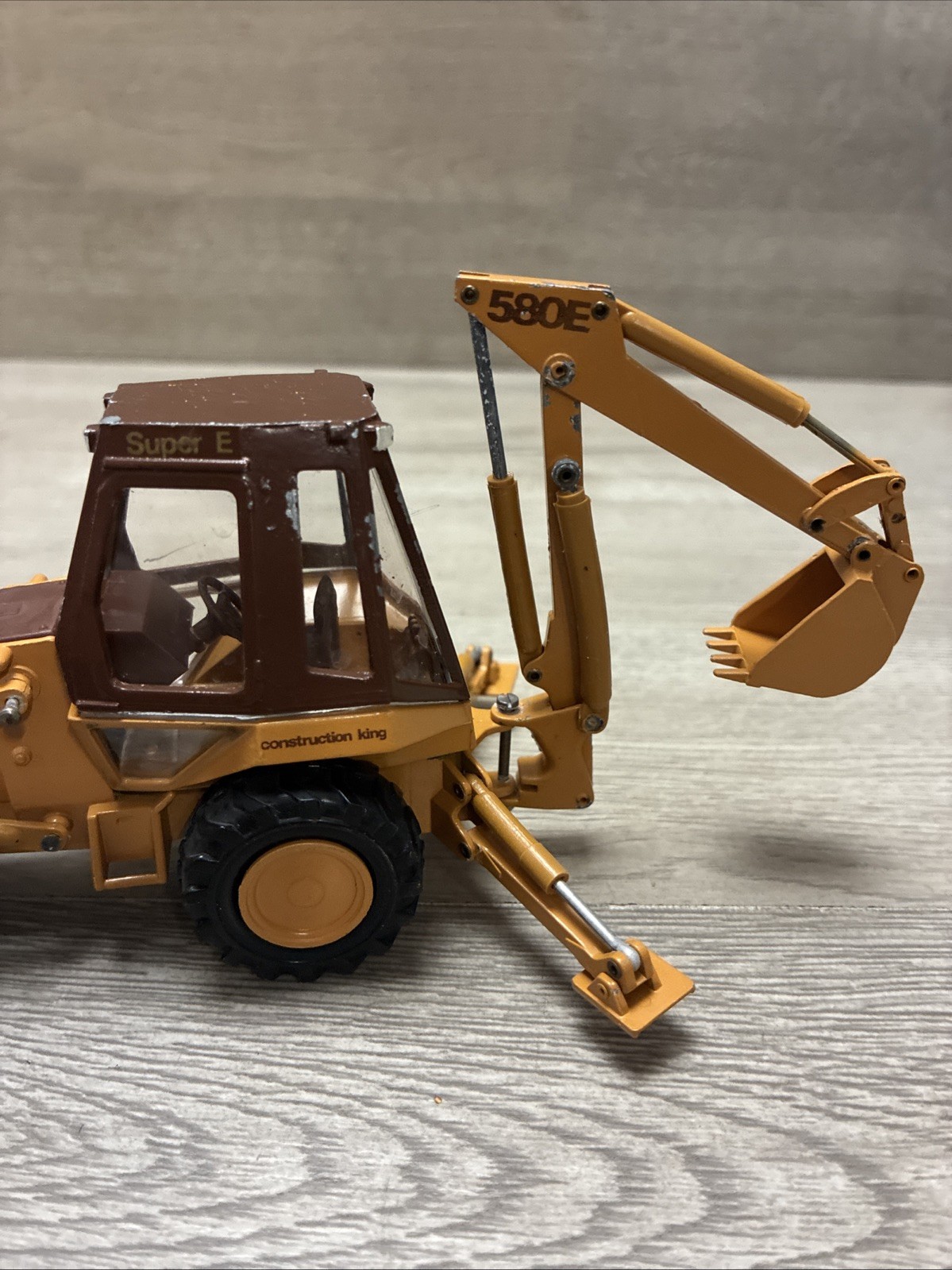 VINTAGE CASE 580E 1:35 BACKHOE FRONT LOADER WEST GERMANY DIECAST