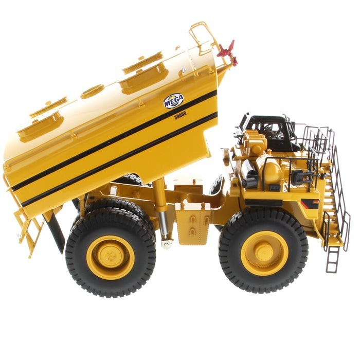 Cat MWT30 Mega Water Truck Core Classics Diecast Masters 1:50 Scale #85276C New