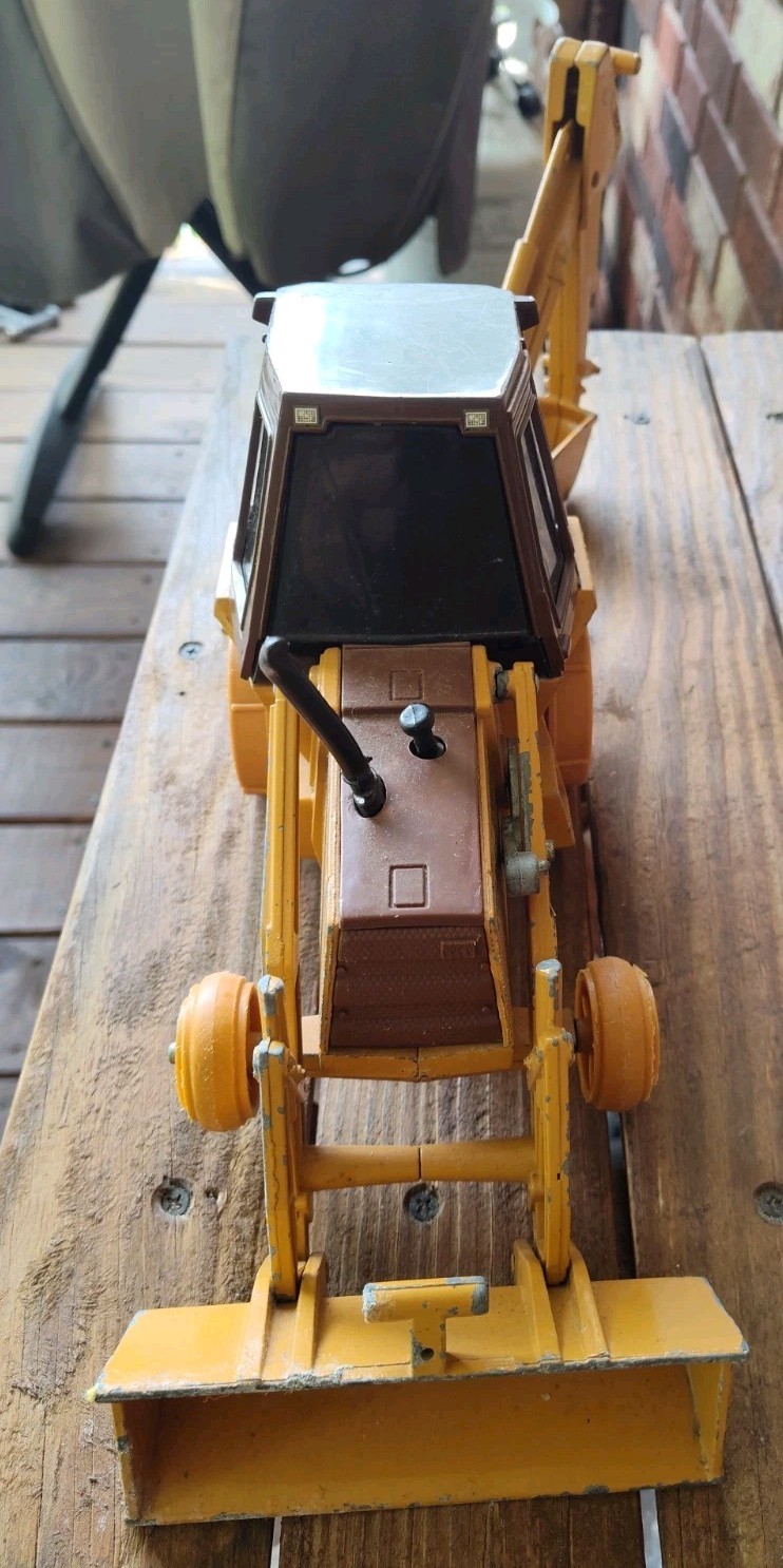 Vintag Case Metal Construction King Toy 580E ERTL Backhoe/Front Loader
