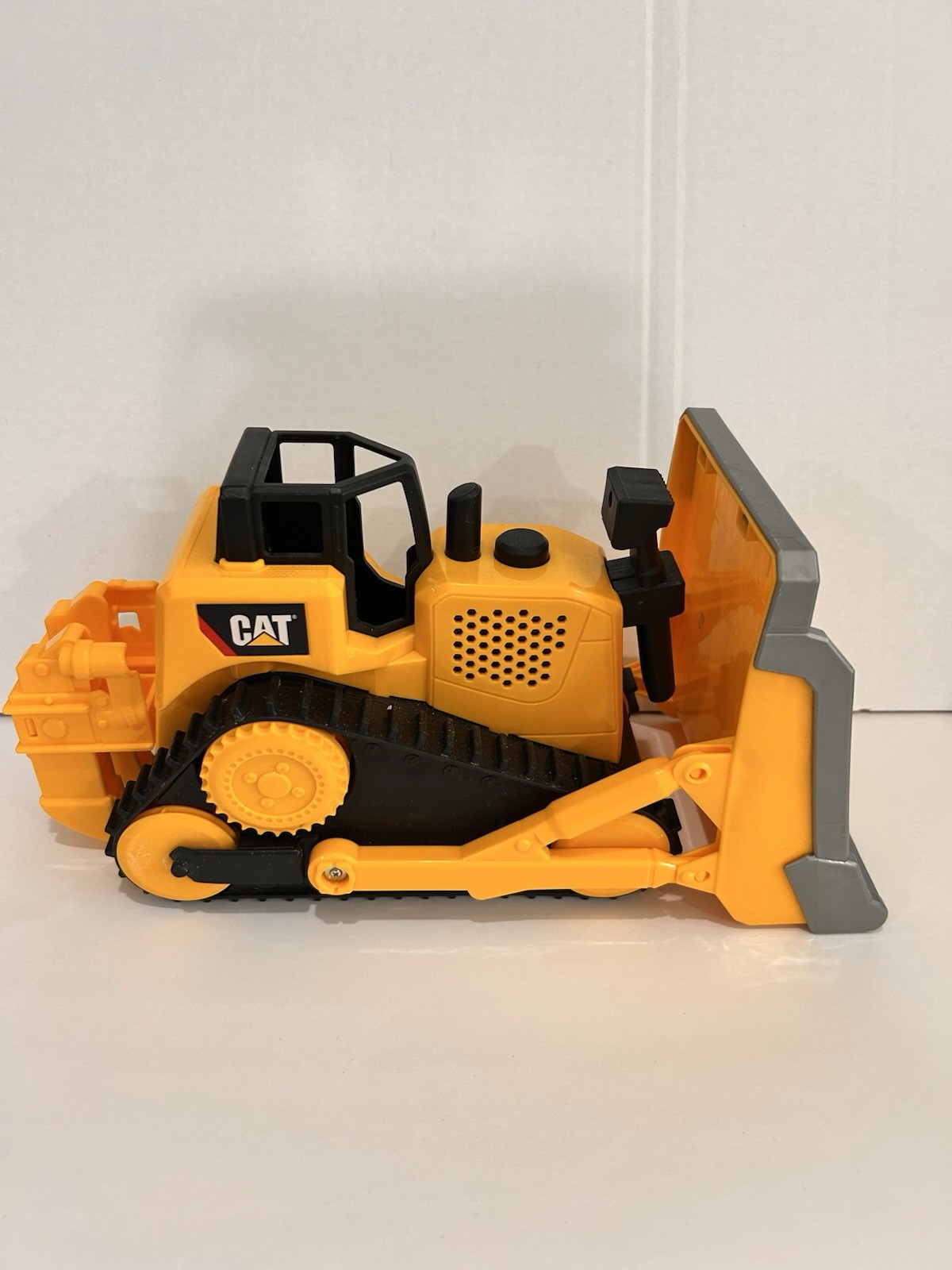 CAT Caterpillar Toy Bulldozer Working Blade Construction Vehicle
