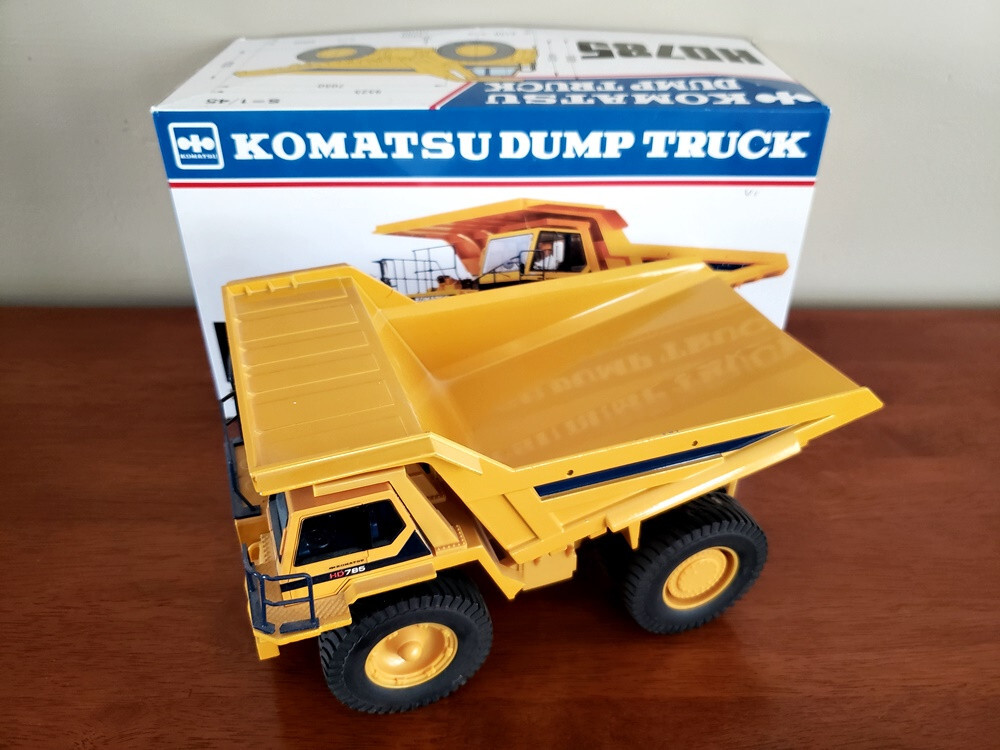 SHINSEI 1:45 Scale KOMATSU HD785 Dump Truck Diecast with Box 658 Japan