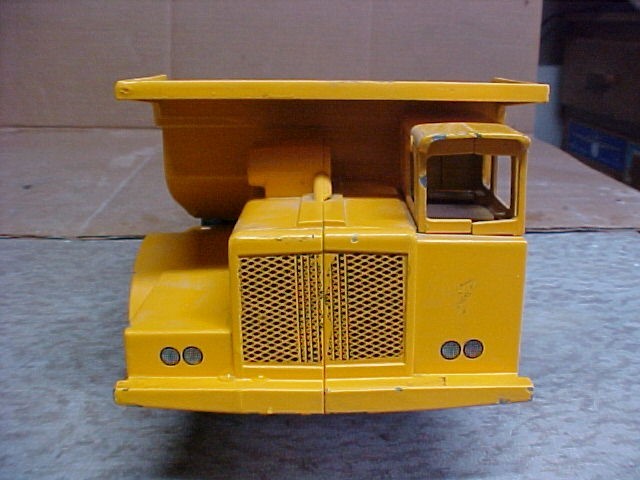 VINTAGE ERTL International Harvester Pay Hauler Toy Dump Truck