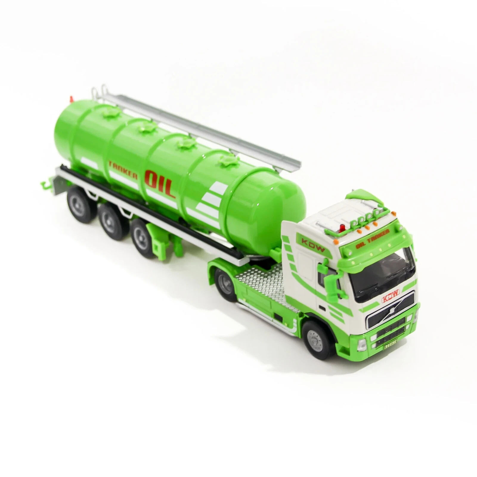 Diecast Oil Tank Truck 1:50 Scale Petroleum Transport Vehicle Model Collectible