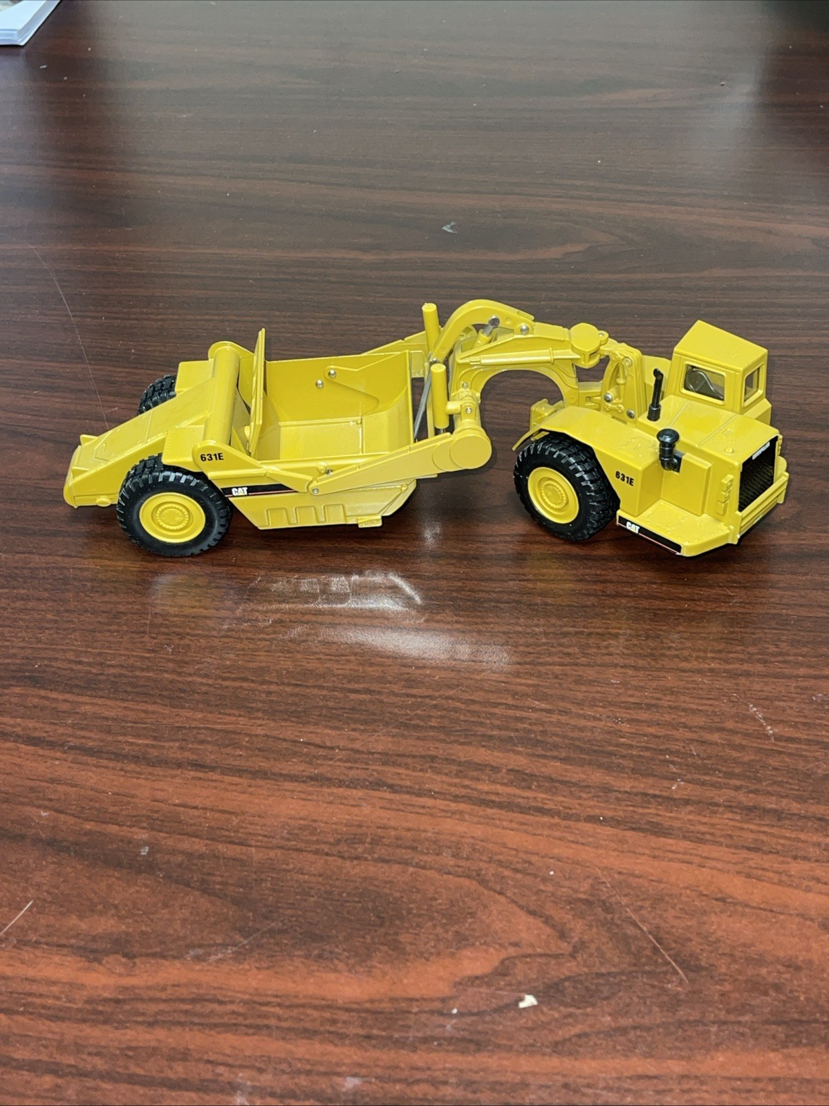 Norscot Cat 631E Scraper Diecast 1:50 Scale
