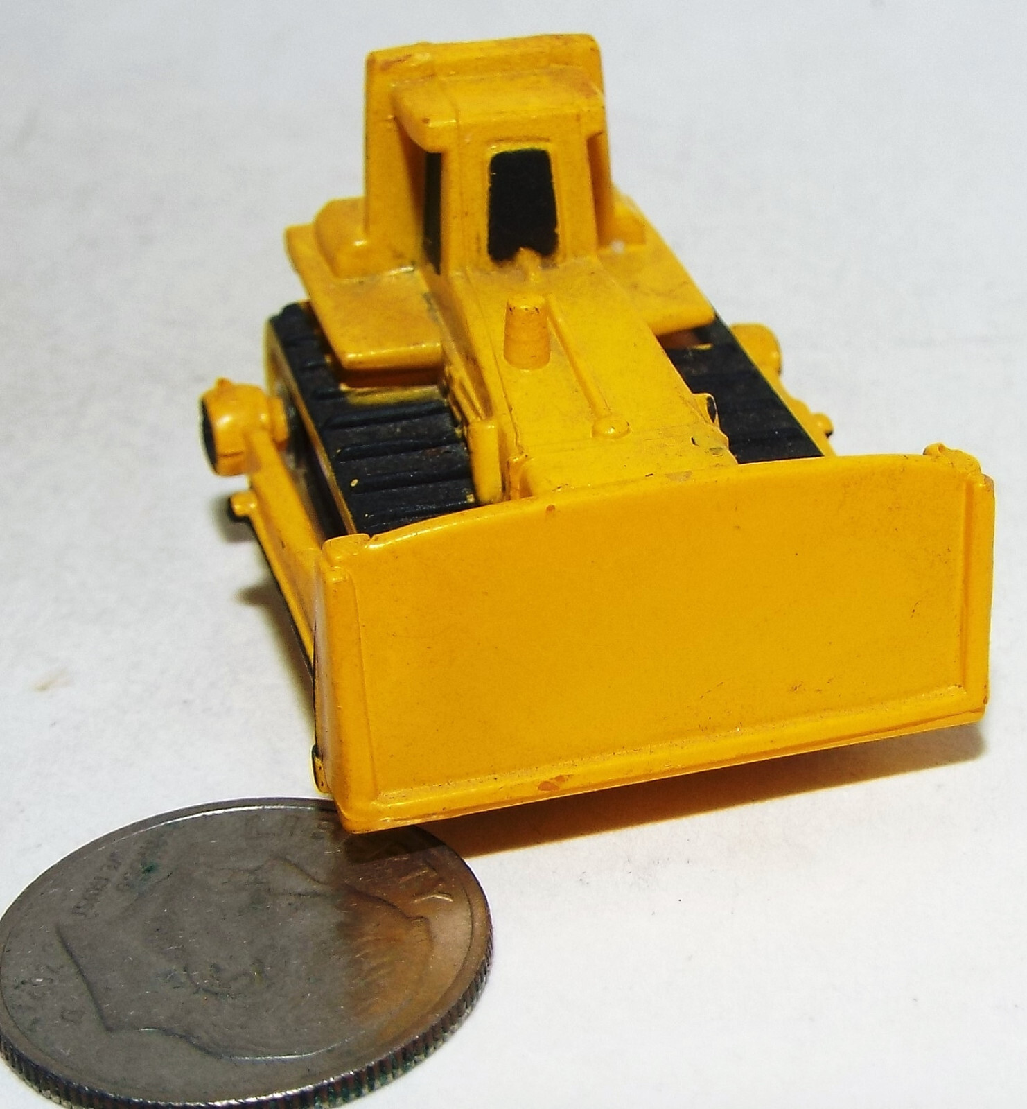 Small Funrise Plastic Heavy Duty Bulldozer in Yellow (G # 2)