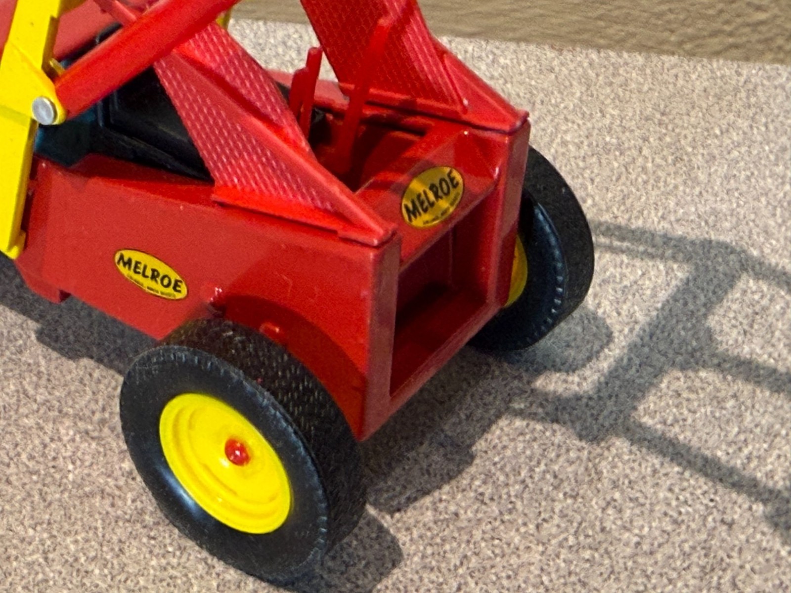 Melroe Bobcat M-200 Loader – Clover 1:25 Scale Diecast Model