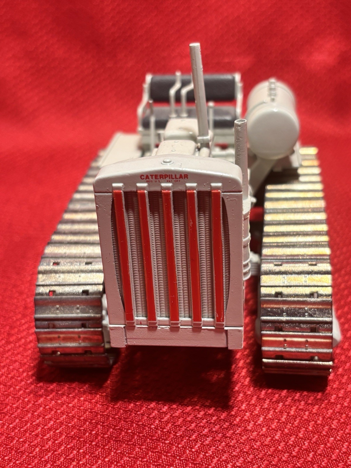 Caterpillar Cat 1931 Model Sixty Diesel Crawler – Conrad 1:25 Scale Model #2873