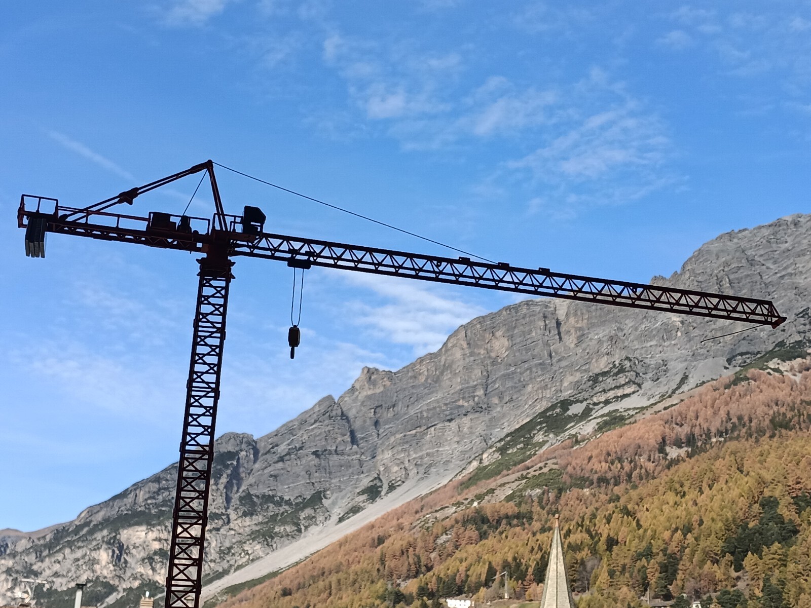 Peiner 1/87 Scale Tower Crane Peiner Die Cast by Conrad Figure