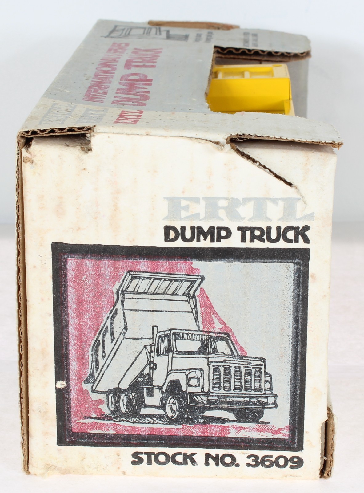 Vintage ERTL International S Series Dump Truck stock no. 3609 in box