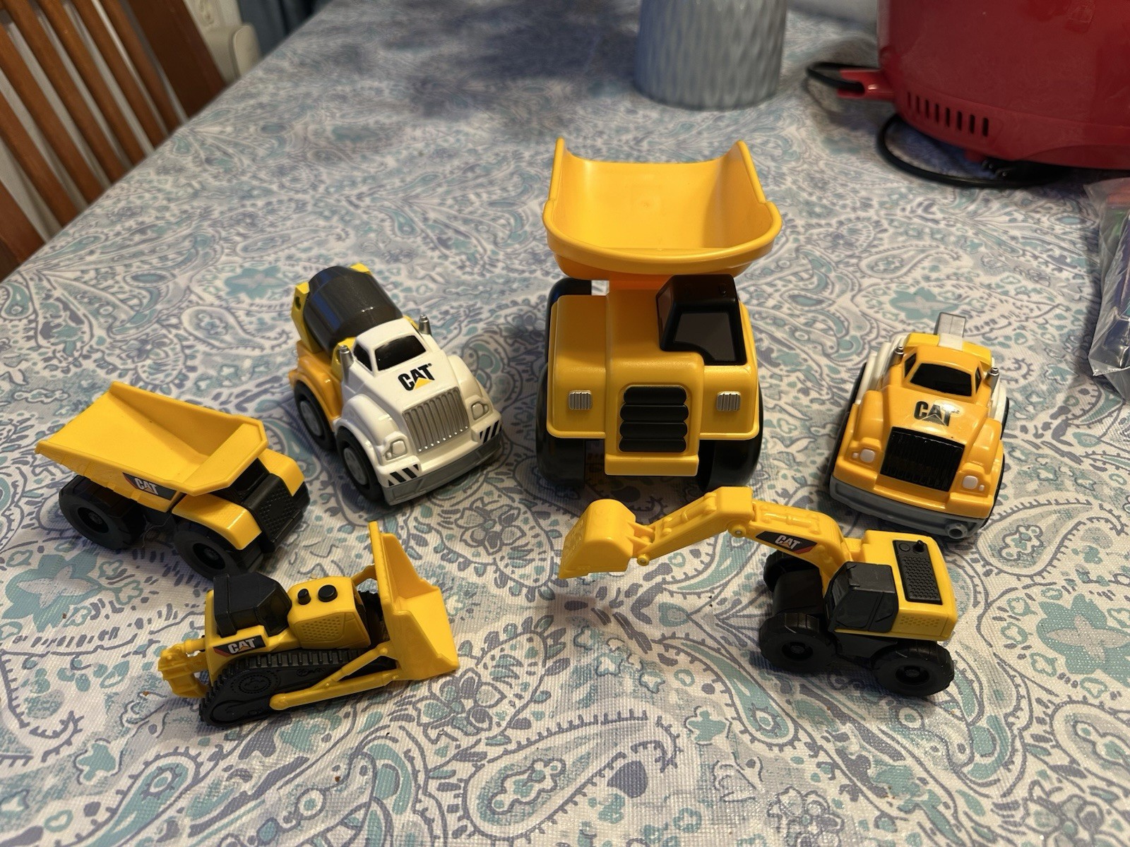 Cat Mini construction equipment models , group of 6. NO Box, used.