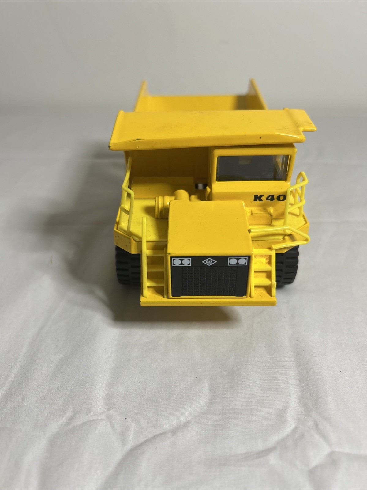 1/40 NZG 407 O&K K40 Mining Dump Truck (B)