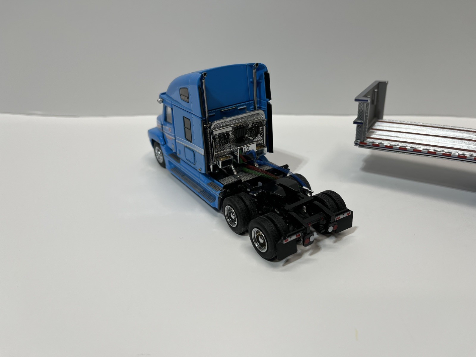 Freightliner Century Tractor w East Flat Bed Trailer “ATS” 1/50 Sword SW2062-ATS