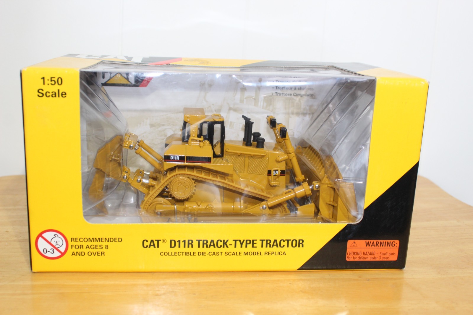 Caterpillar CAT Diecast D11R Dozer w/ Ripper 1:50 Scale Norscot Group