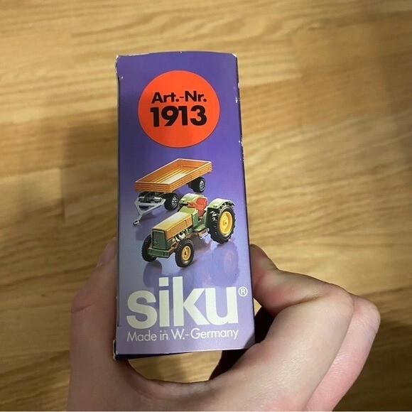 VINTAGE SIKU 1913 Tractor With Trailer NEW WEST GERMANY Zugschlepper Farm Toy