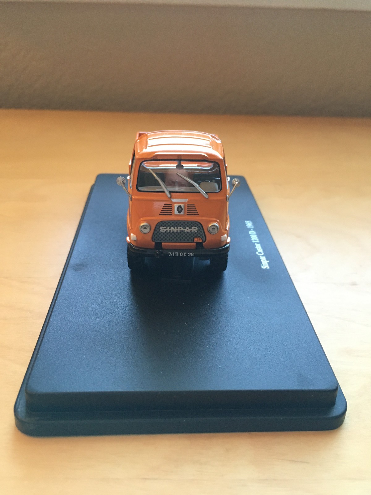UNIVERSAL HOBBIES VINTAGE NO.UH6055 SINPAR CASTOR 1200 D 1965 PICK UP