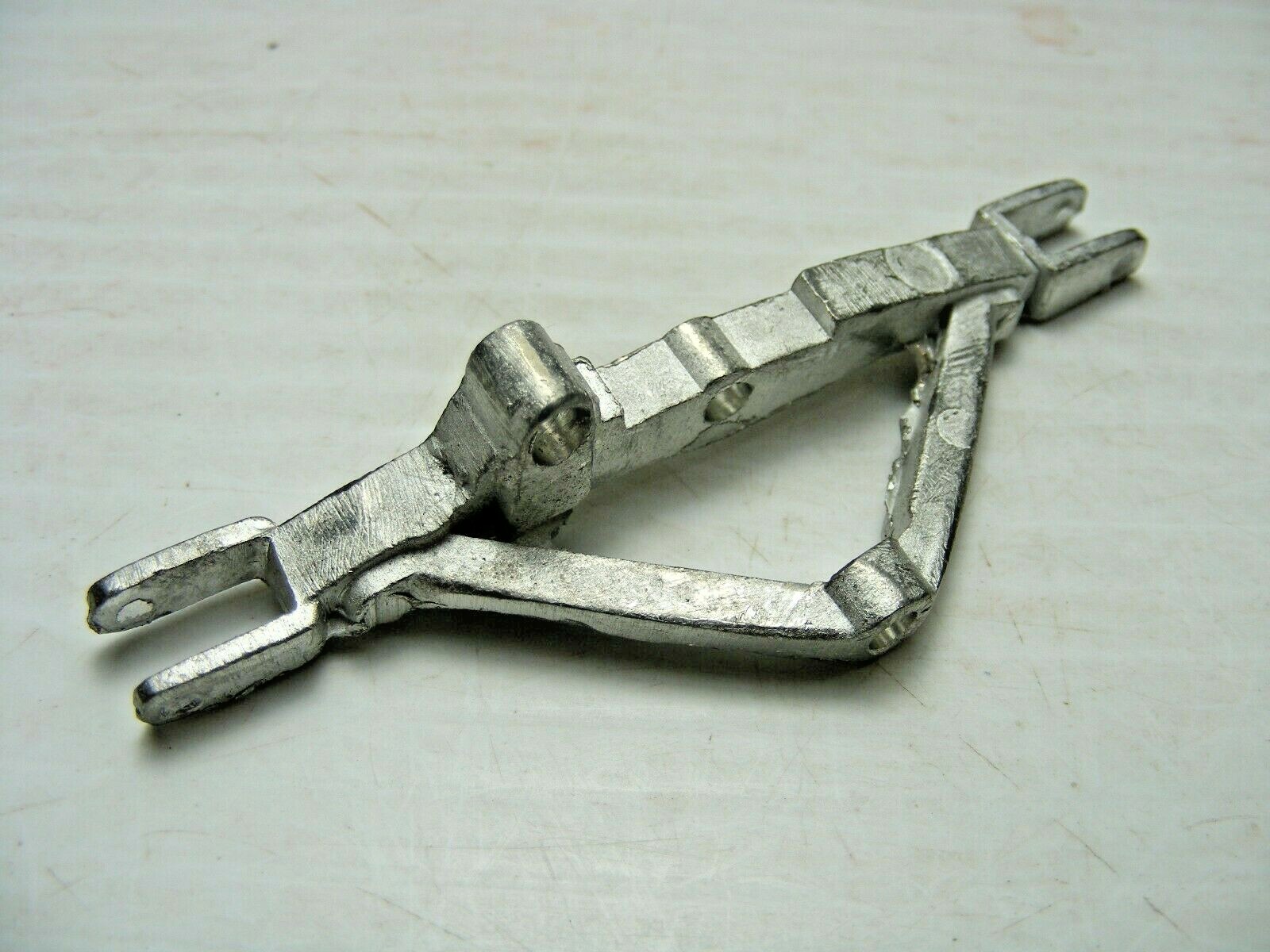 Right Steering Knuckle for REUHL Caterpillar #12 Motor Grader