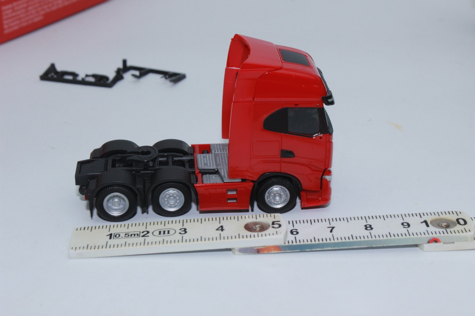 Herpa 320313 Iveco S-Way MY24 Tractor 3-Axle Red 1:87 New OVP