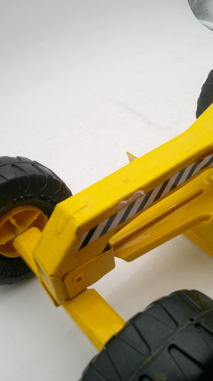 Vintage 1970s Metal Yellow 17″ Tonka Grader Used Condition