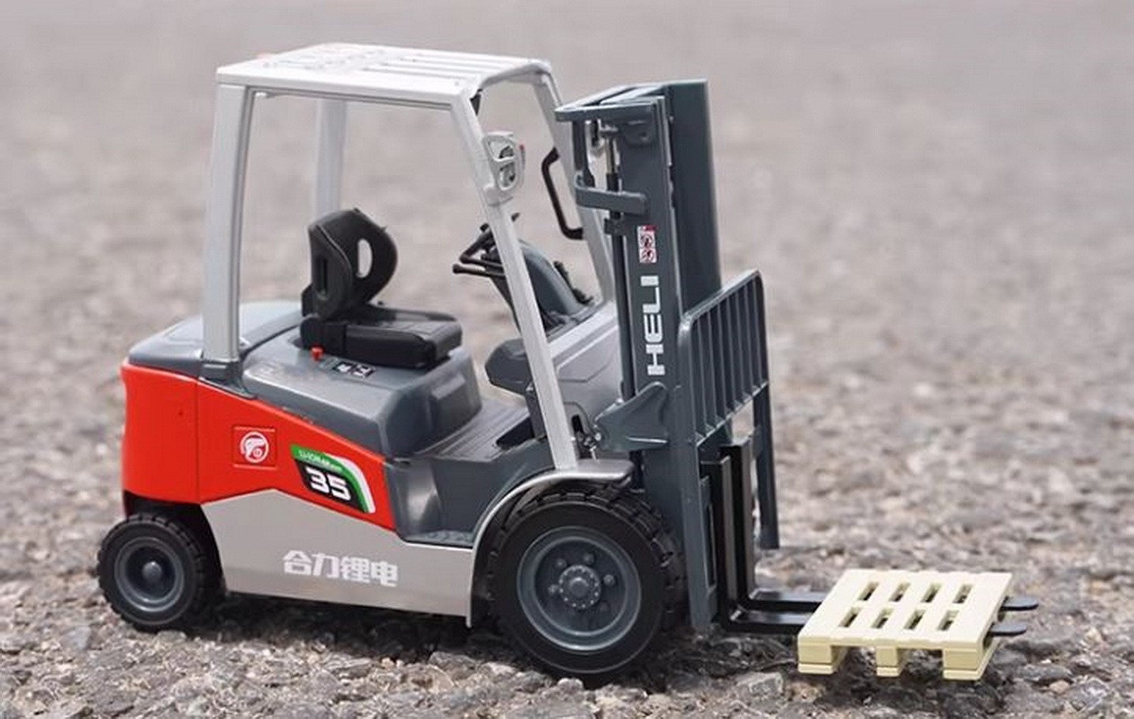 1/18 Scale HELI G2 Series 3.5T Battery Forklift Truck Diecast Model Toy Gift NIB