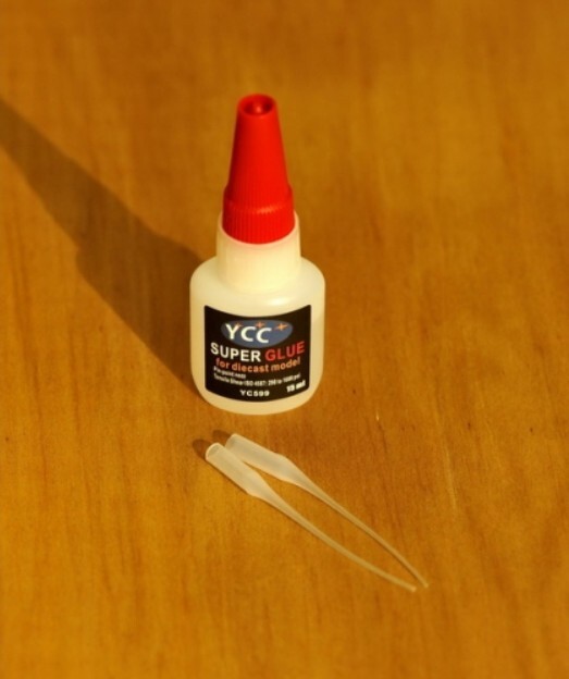 YCC Super Glue with Pinpoint Nozzles for Diecast Models 15 mL – Scale #YC599 New