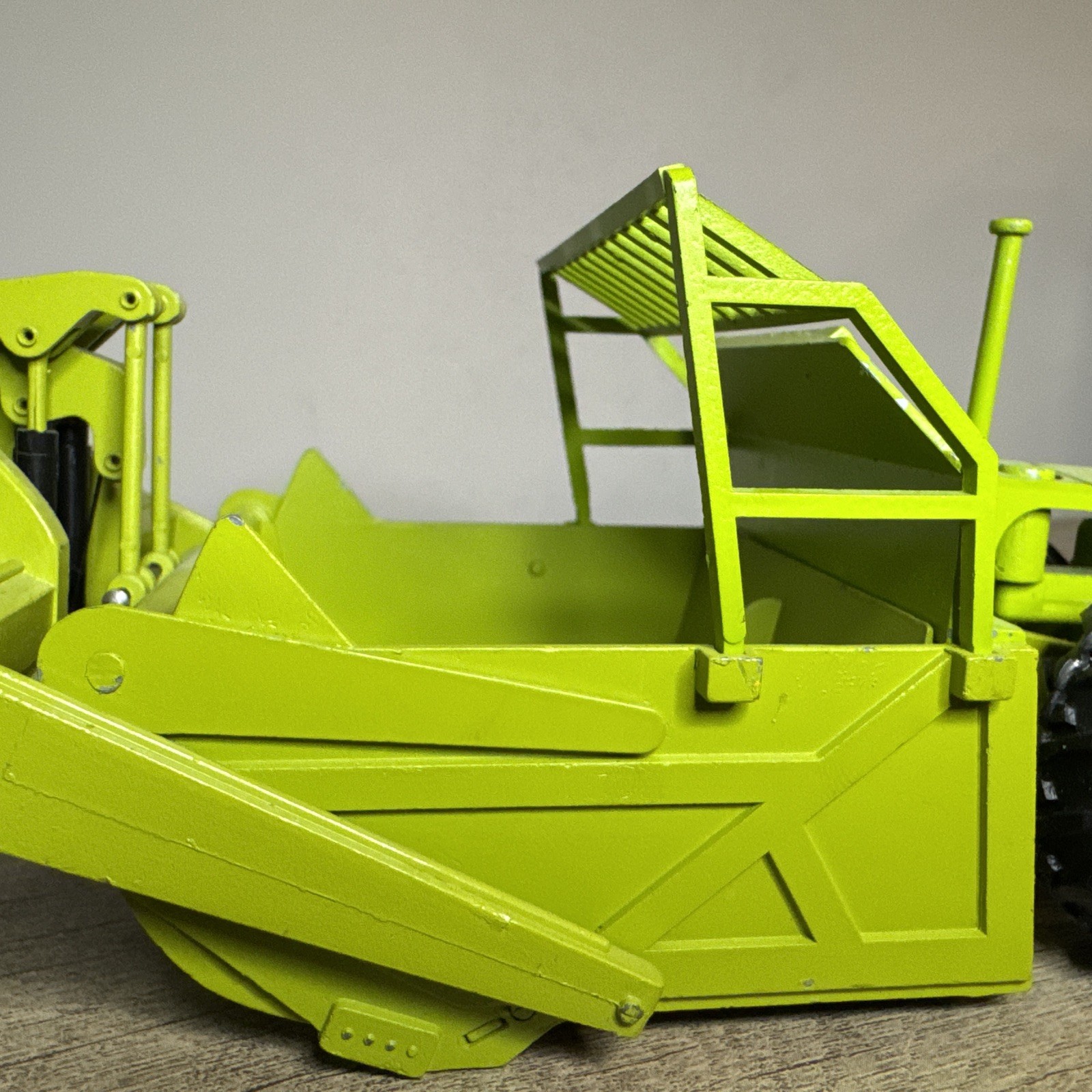 Vintage Conrad GM Terex Scraper TS-14B DieCast 1:40 Scale – Made in W. Germany