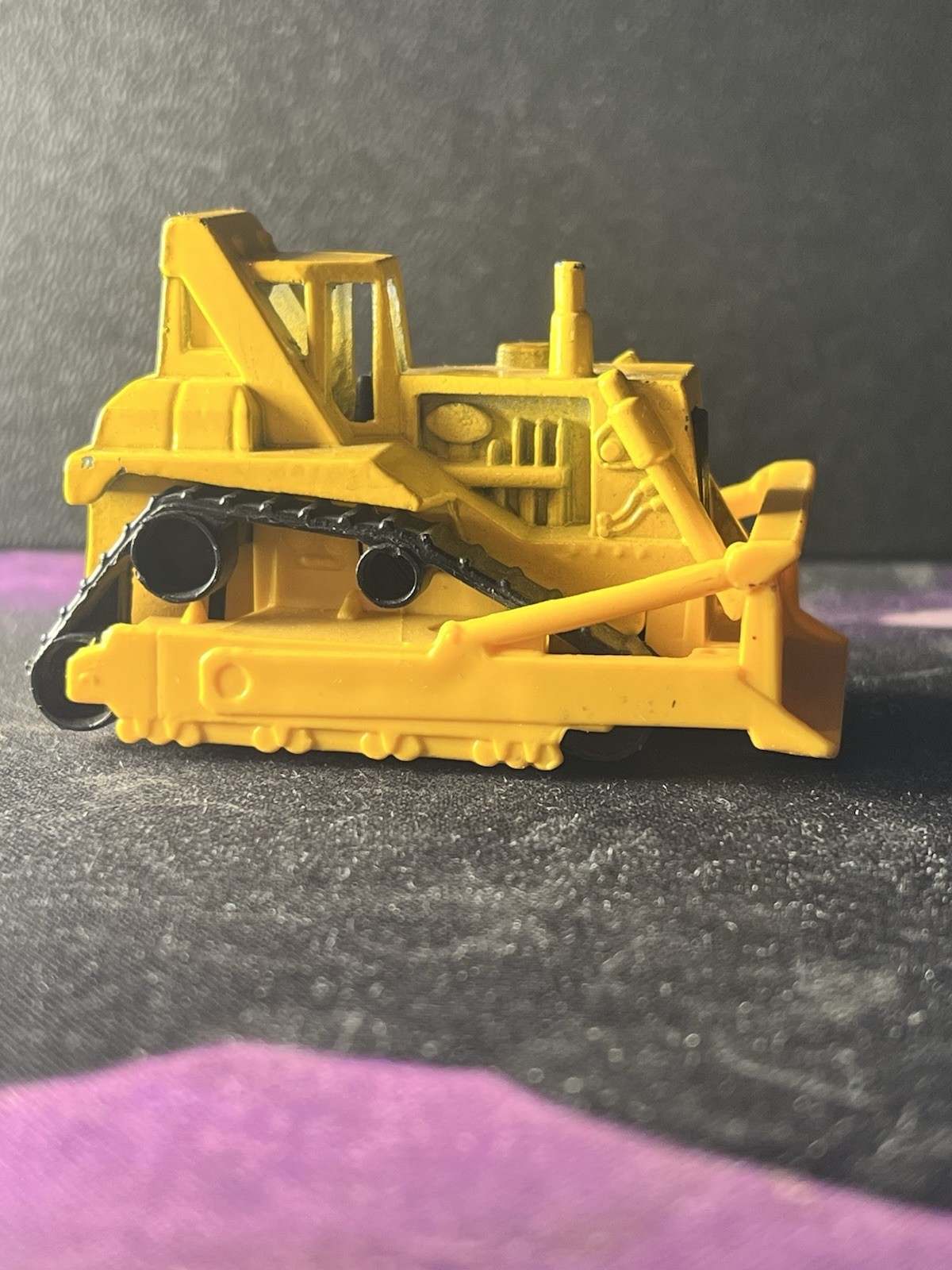 Mattel Hot Wheels Diecast Yellow 1991 Bulldozer
