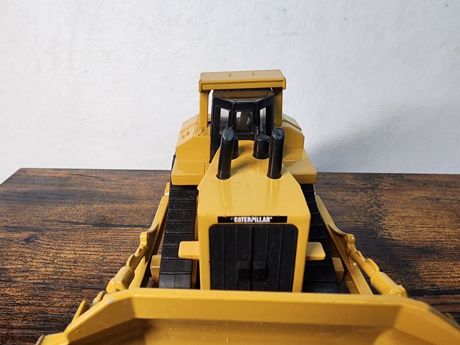 Vintage Toy State Industries”Cat” Caterpillar Bulldozer D11T 1:63 Scale Diecast