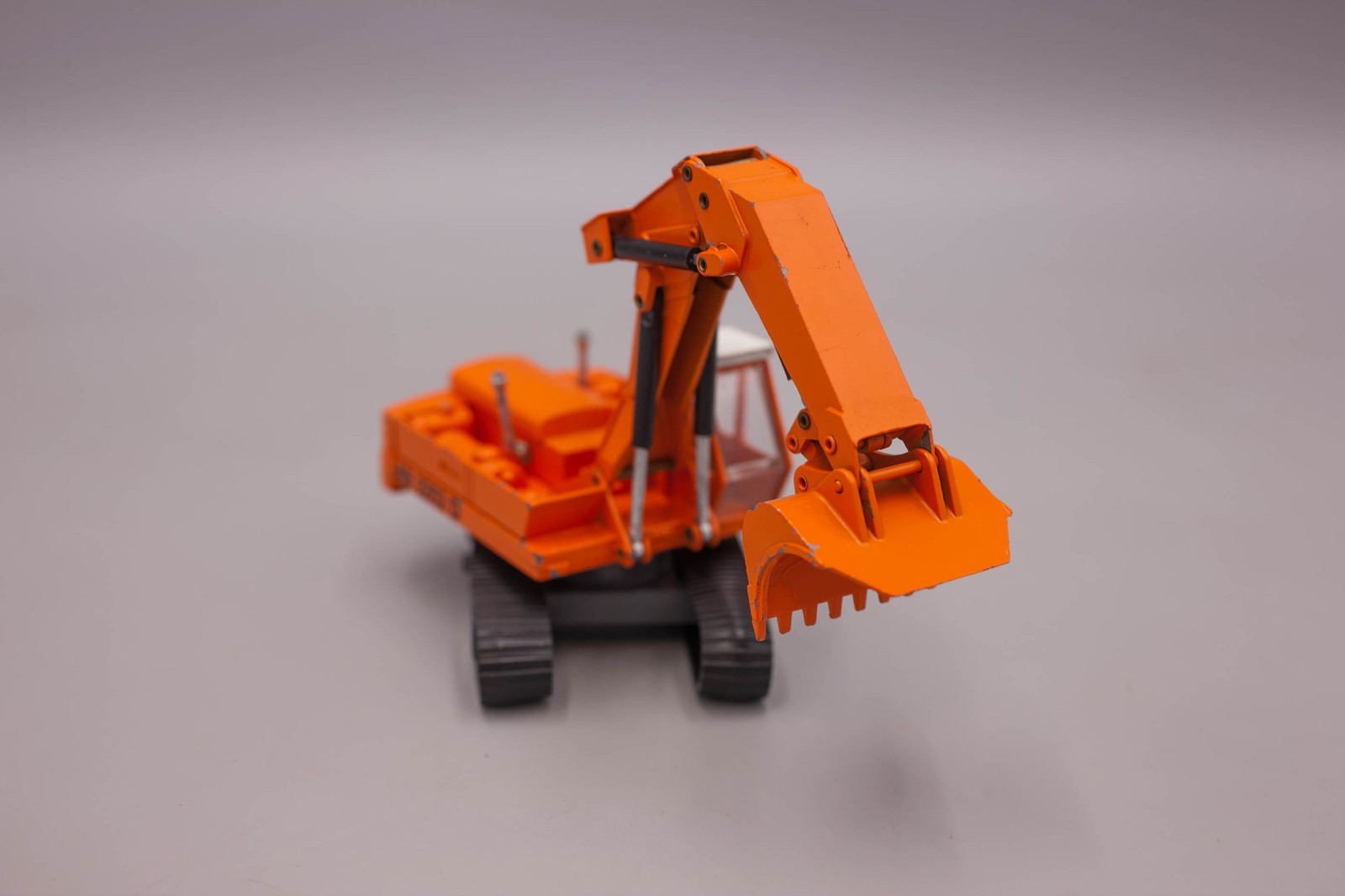 NZG #145 1:50 ‘Atlas AB2202D Front Shovel’
