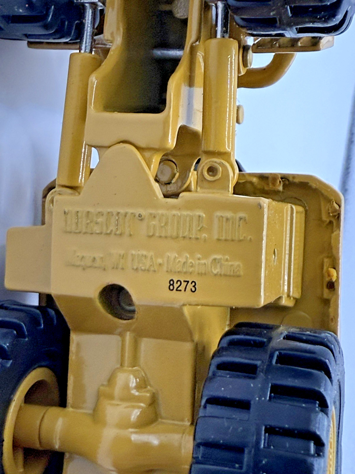 Norscot 1:64 Die Cast Model Replica CAT 988H Rubber Wheel Loader MINT MINT MINT