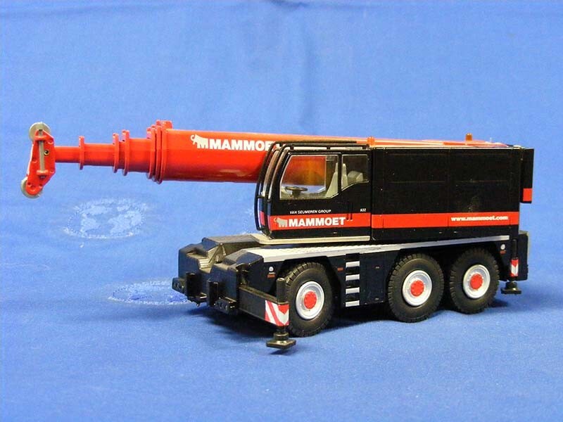 Conrad 20100-01 Liebherr LTC1055 City Crane – Mammoet 1/50 Die-cast MIB