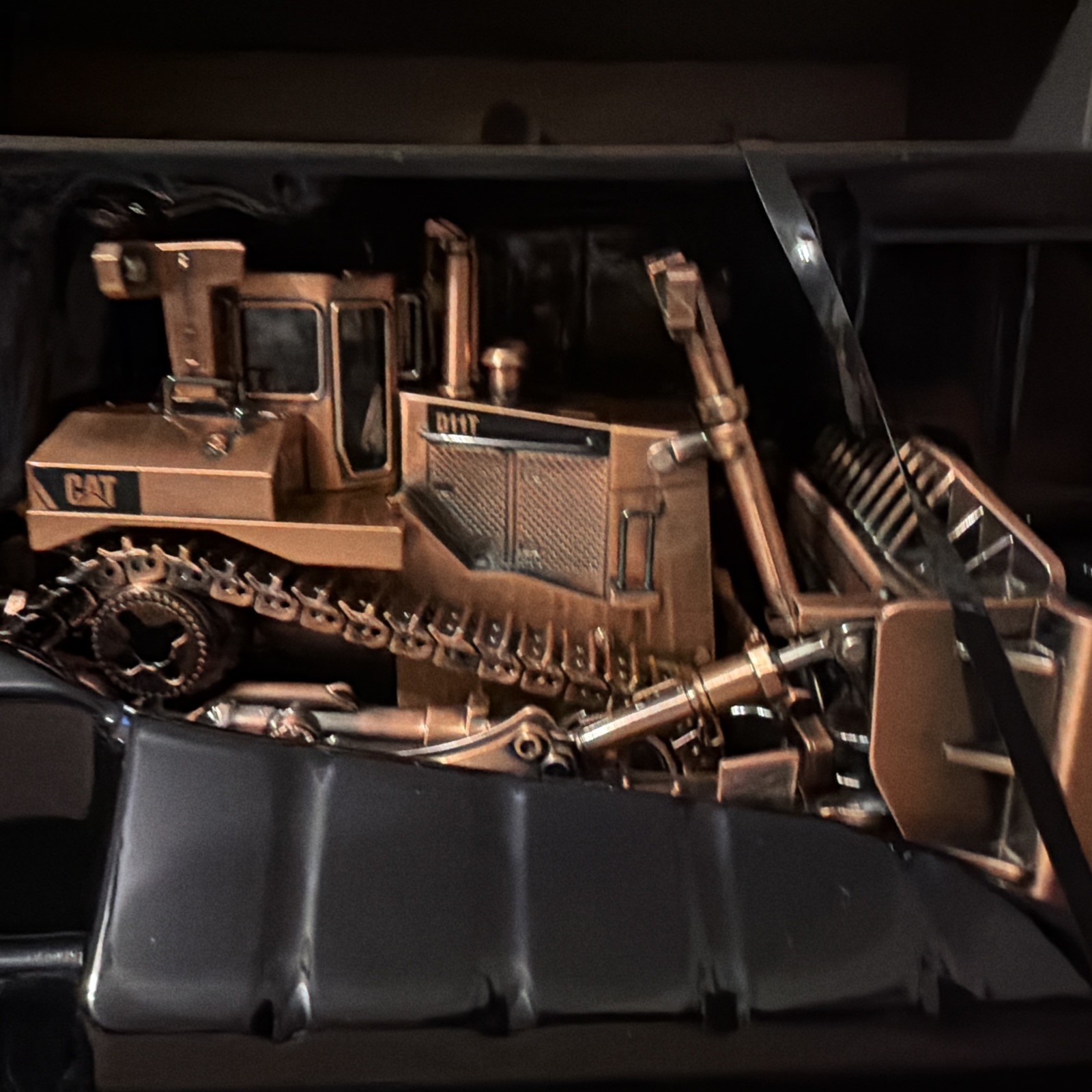 DIECAST MASTERS 1:50 CAT CATERPILLAR D11T TRACK TYPE TRACTOR DOZER COPPER 85517