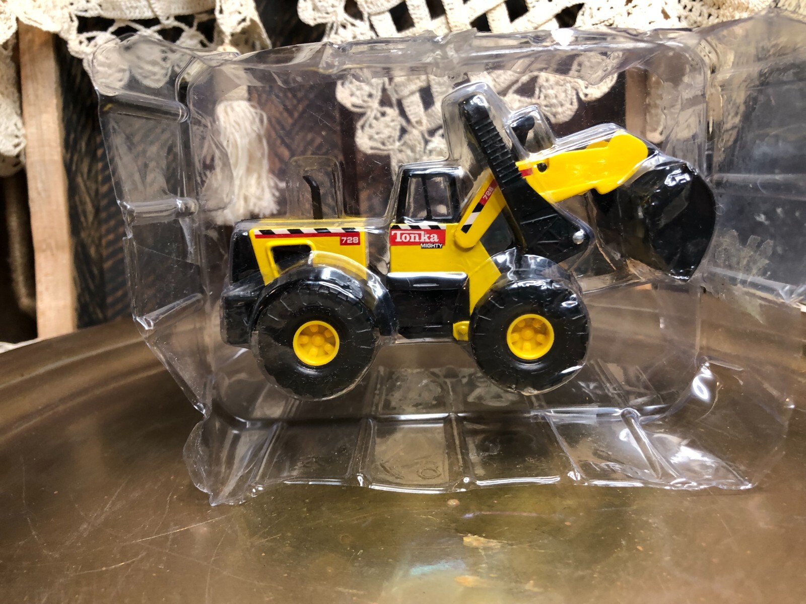 Vintage Maisto Tonka Wheel Loader 728 3″ tall 1998 Steel Body NO BOX *C2