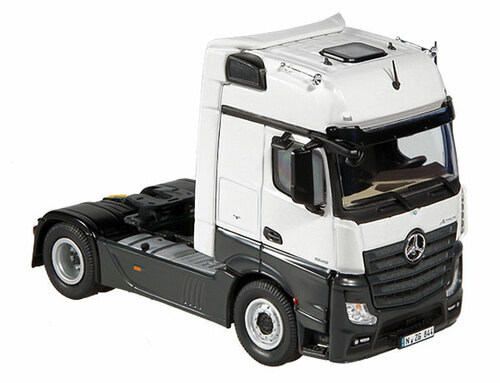 NZG 1/50 Mercedes-Benz Actros FH25 GigaSpace 4×2 Cab Only in White #844-05