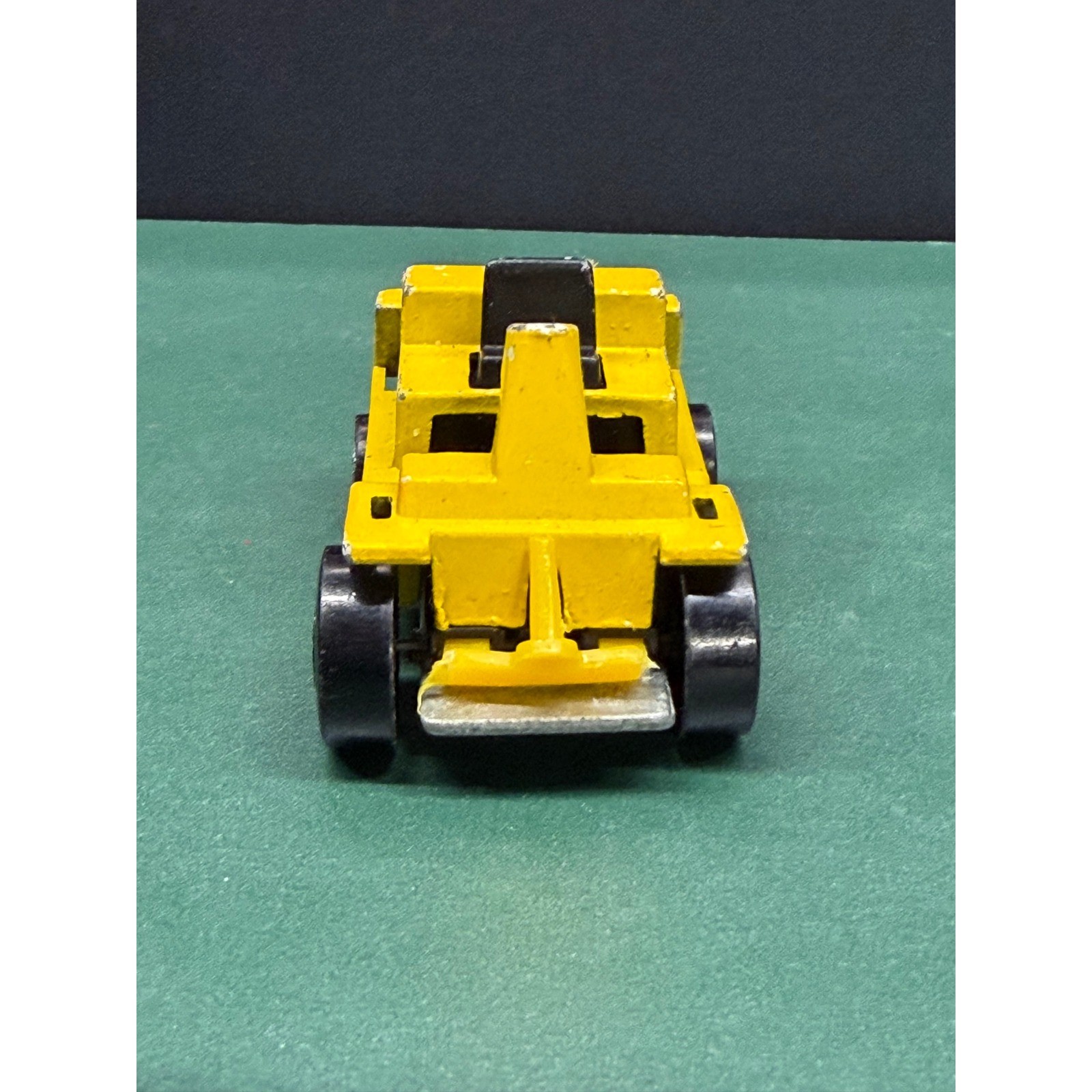 Vintage 1979 Hot Wheels Caterpillar Forklift Yellow Diecast Workhorses Hong Kong