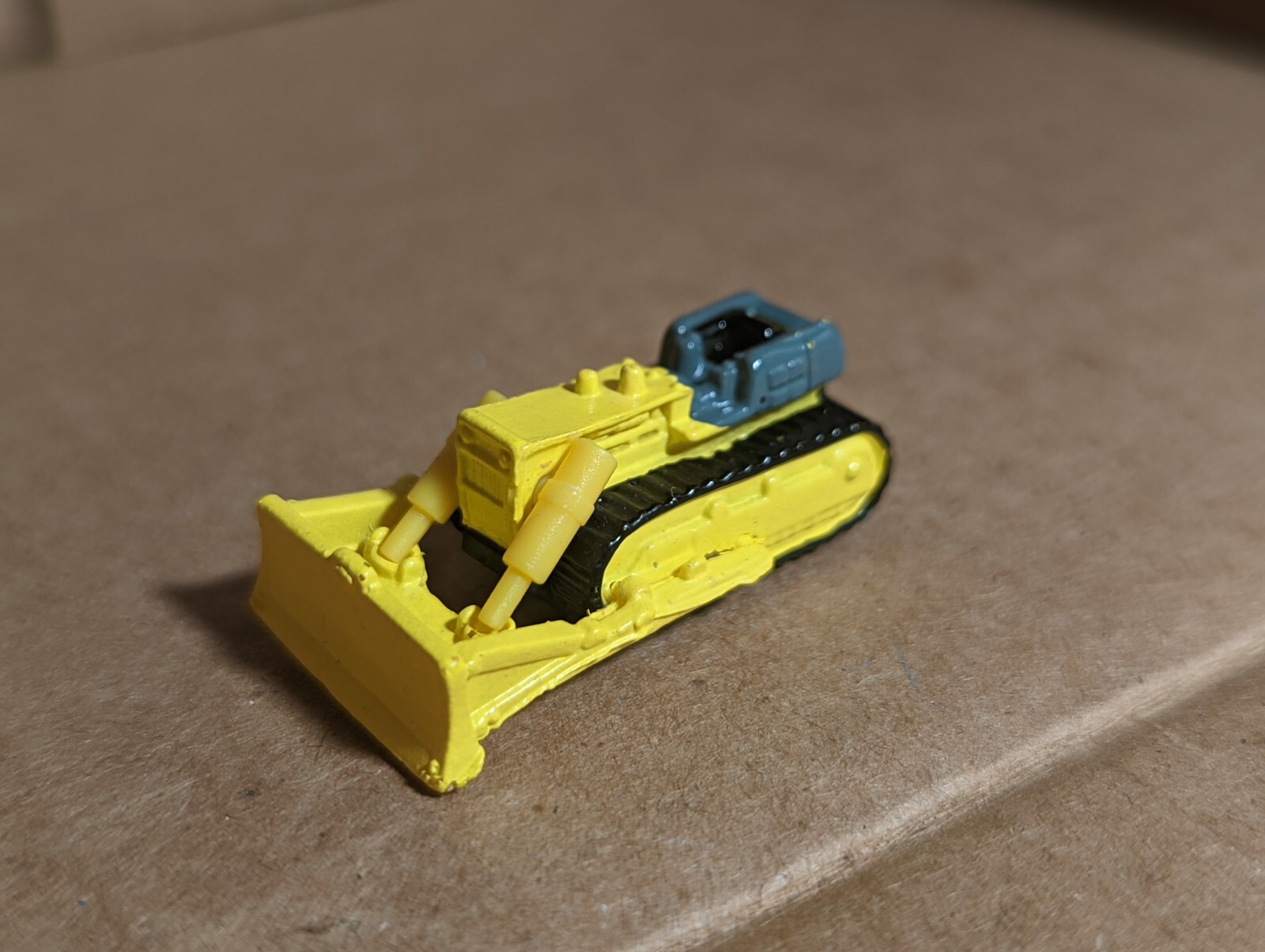 Tomy Yujin 2006 Yellow Bulldozer Toy Construction Equipment