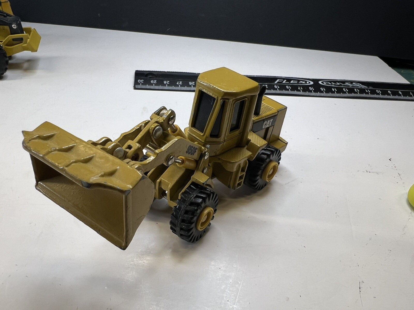 NORSCOT CAT 950F Wheel Loader Construction Diecast Model Loose 1:64