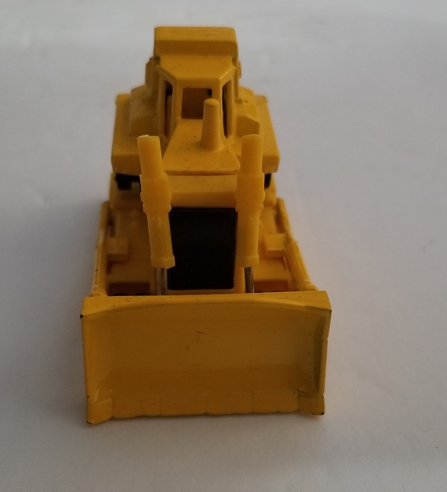 Hot Wheels 1979 Cat Caterpillar Bulldozer Workhorse Yellow