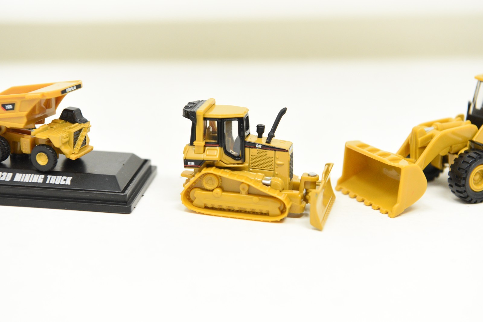 Lot of 3 Vintage Norscot Caterpillar 1998 Construction Vehicles 950G, D5M, 793D