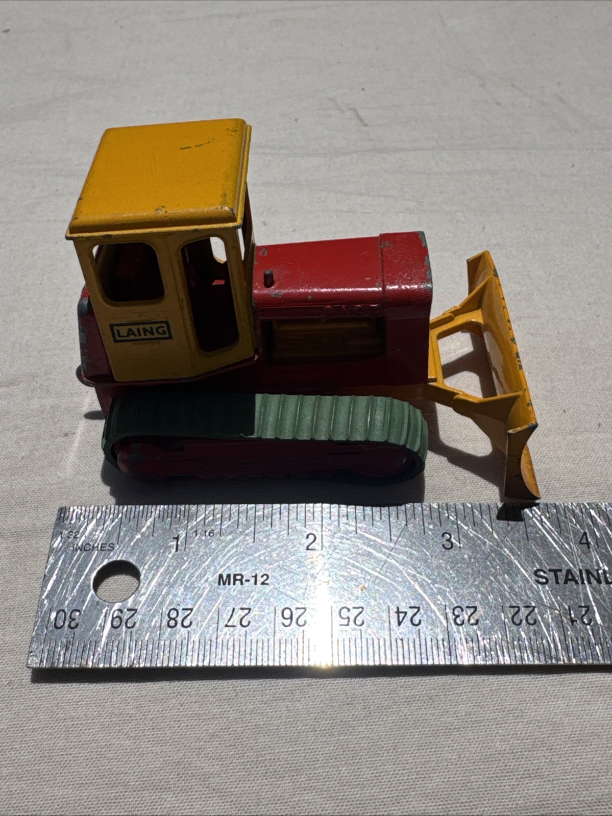 Lesney/Matchbox King Size #K17 Case Tractor *Missing One Track