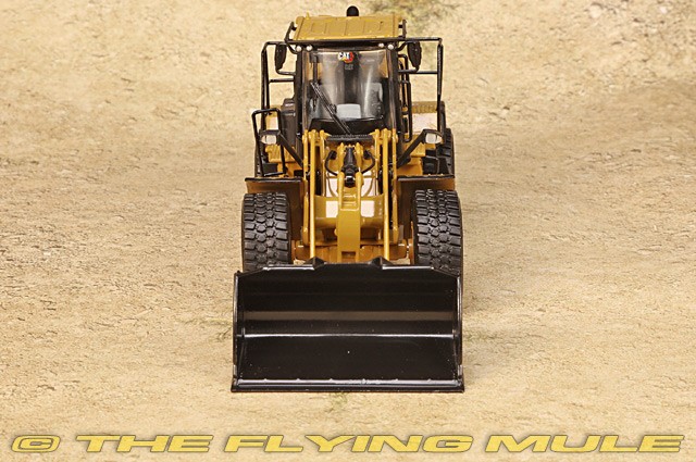 Diecast Masters 1:50 950 Wheel Loader