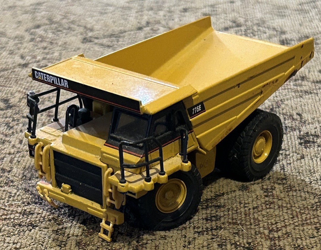‘Norscot Group Inc’ Caterpillar 775E Off Highway Dump Truck Used No Box COOL!!!