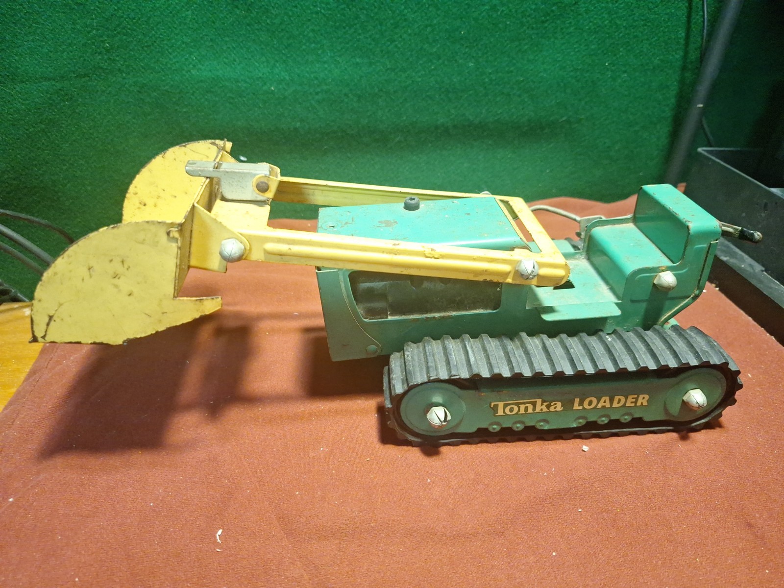Vintage Tonka Front End Loader Green & Yellow 5” x 12”