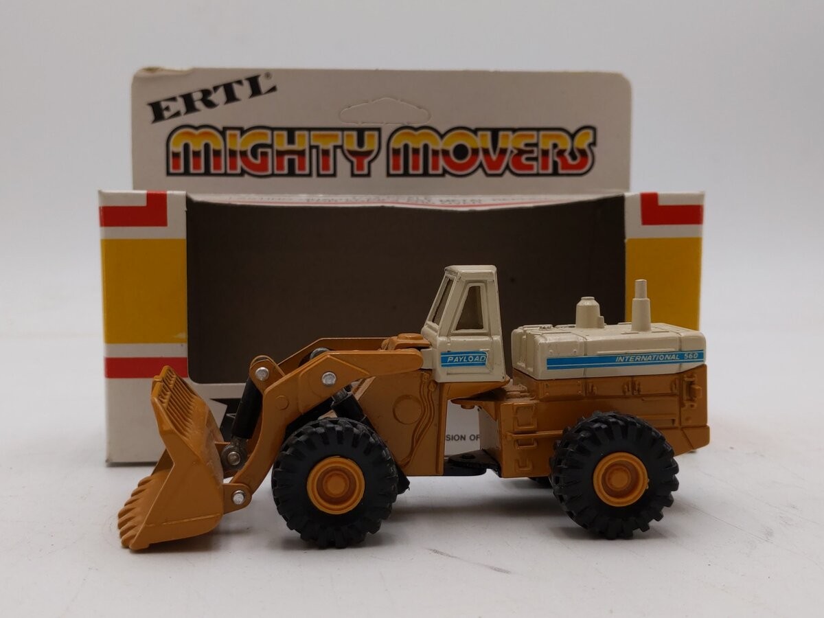 ERTL Might Movers 1:64 Scale International Hough Wheel Loader #1850 LN/Box