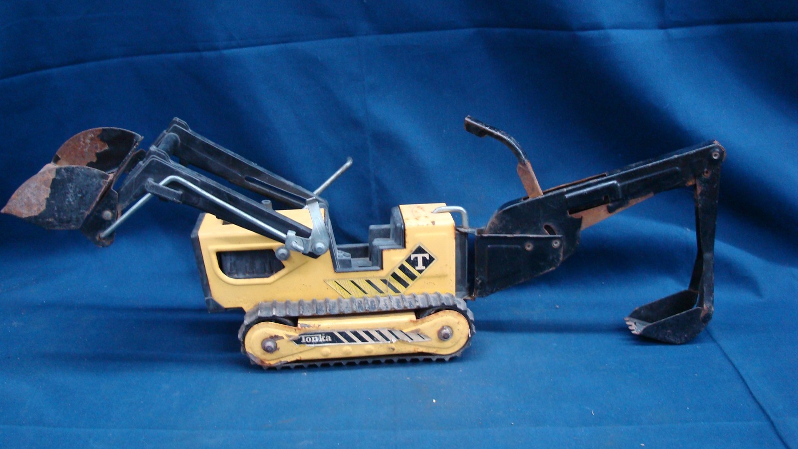 Vtg. TONKA Metal Tin Yellow Front End Loader Backhoe Excavator Toy Pressed Steel