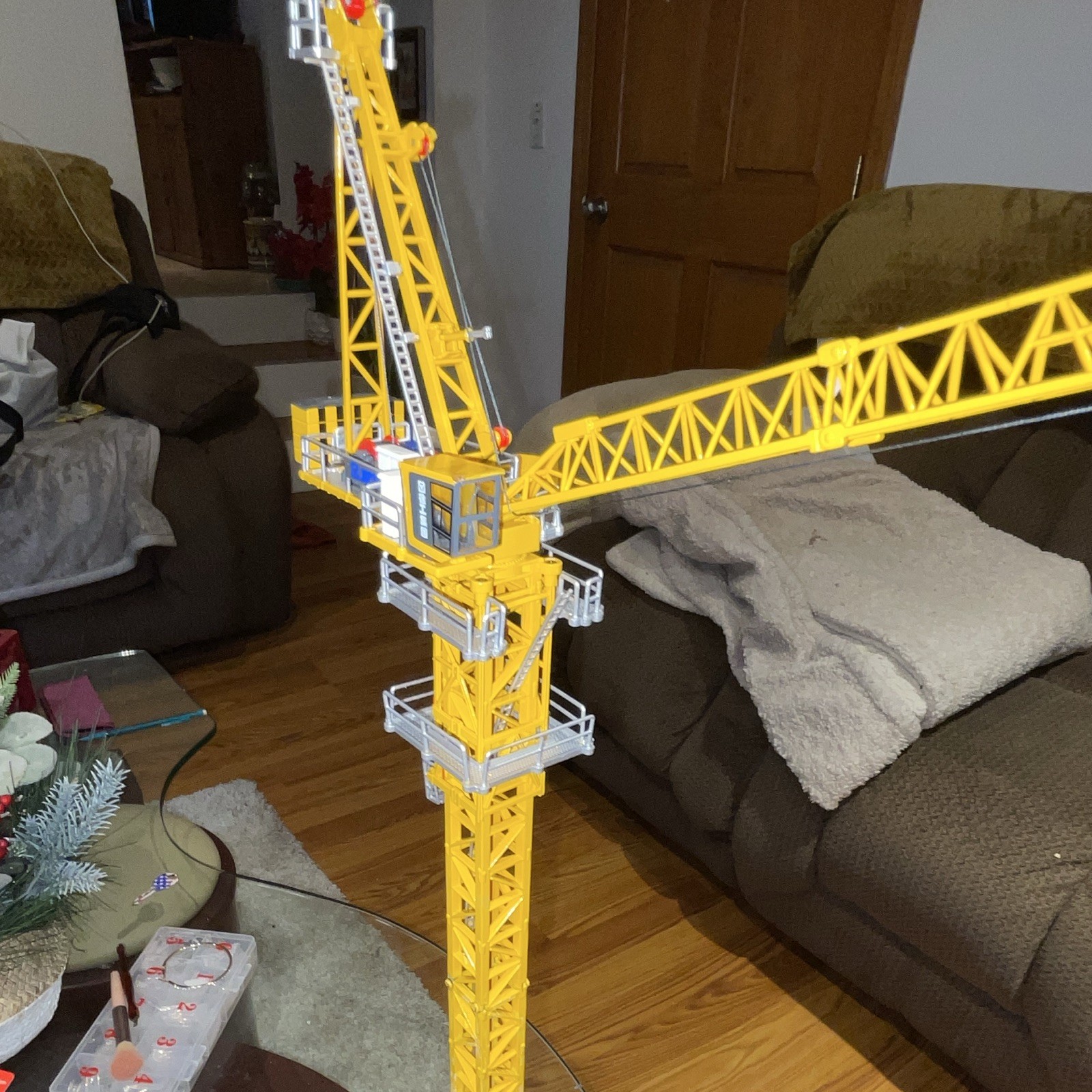 XCMG Tower Crane Diecast Metal Construction Model 1:50 Yellow w/ Stand